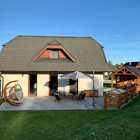 Domcek & Sauna Garden بيت للعطل