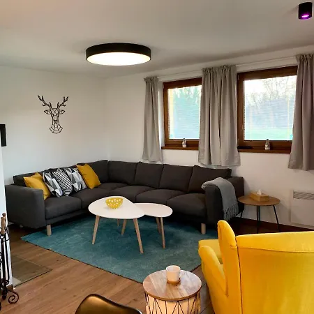 Domcek & Sauna Garden Semesterbostad Stará Lesná