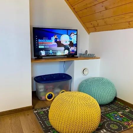 Domcek * Stara Lesna