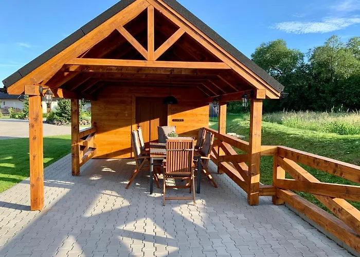 Domcek & Sauna Garden