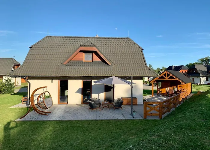 Domcek & Sauna Garden بيت للعطل