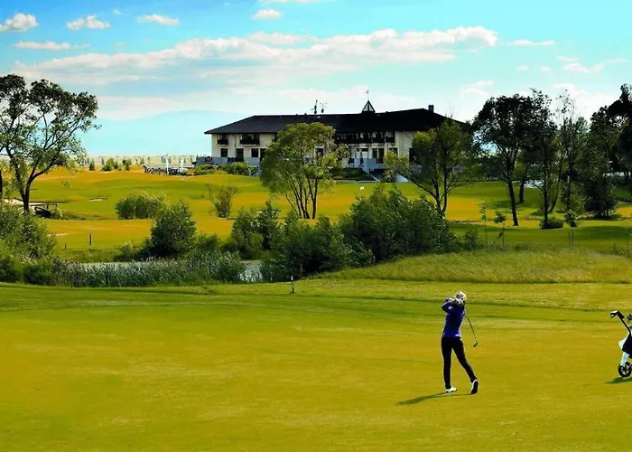 Domcek & Sauna Garden بيت للعطل