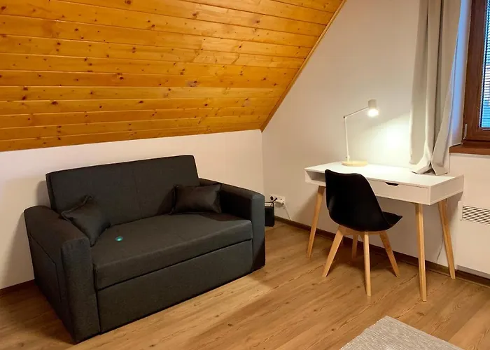 بيت للعطل Domcek & Sauna Garden *