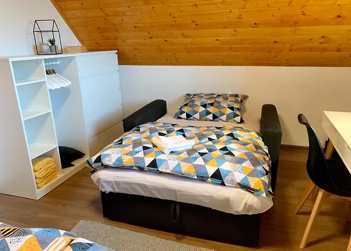 Domcek & Sauna Garden بيت للعطل *